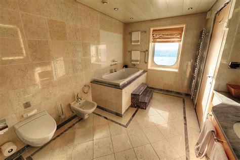 7 Best Cruise Ship Bathrooms