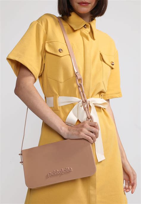 Bolsa Petite Jolie Alça Corrente Nude Compre Agora Dafiti Brasil