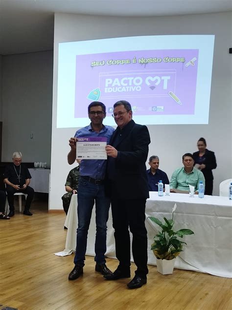 Pacto Educativo Mt Celebrado Em Cerim Nia Autoridades Do Estado