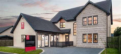 Homes 