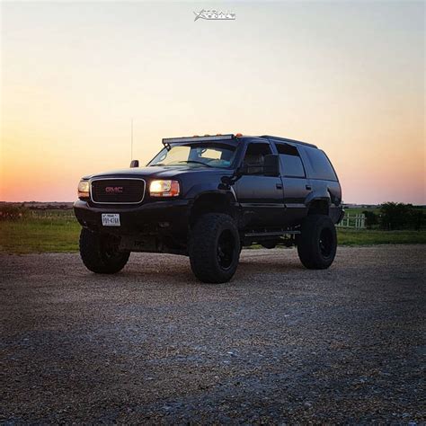 2000 Gmc Yukon Wheel Offset Super Aggressive 3 5 Suspension Lift 6