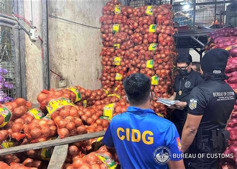 Customs Seizes P150 M Smuggled Onions Garlic The Manila Times