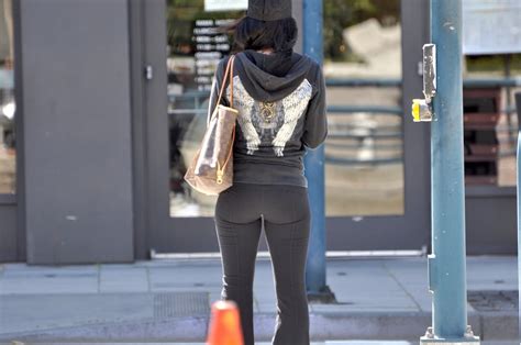 Rahibe Olgun Killi Taytli Sidikli Sex Pornosu