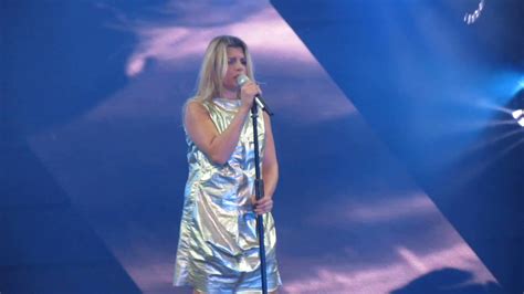 Emma Marrone Live Palalottomatica 23 09 16 Io Di Te Non Ho Paura