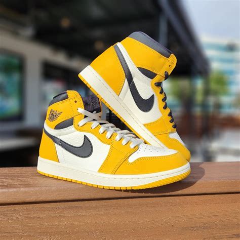 Air Jordan 1 Retro High Og Yellow Flash Sales | bellvalefarms.com