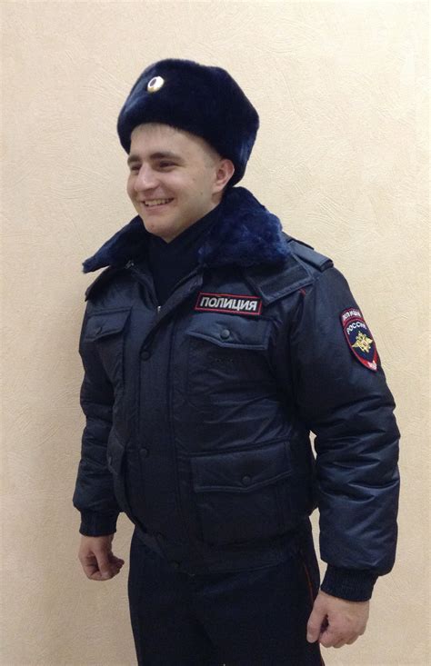 Форма полиции пришивать