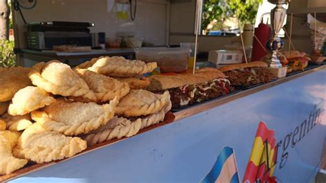 Los Barrios se da una vuelta al mundo gastronómica foodtrucks mercado