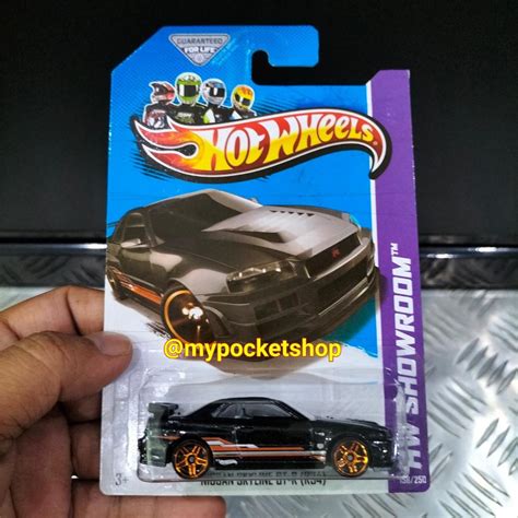 Hot Wheels NISSAN SKYLINE GT R BNR R Black Hotwheels Showroom Asphalt Assault