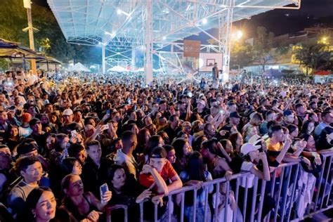 Multitudinaria presencia de público en las Fiestas de la Cosecha