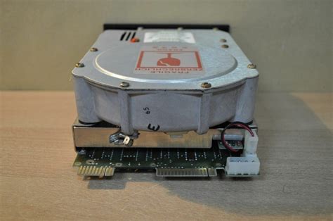 Seagate ST-412 10MB 5.25 inch MFM Hard Disk Drive Introduced in late ...