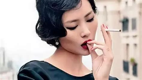 Free Smokers Porn Videos XHamster