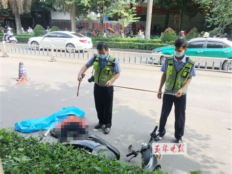 事发大北路！客运班车与电动车发生剐蹭，女驾驶员当场殒命 澎湃号·媒体 澎湃新闻 The Paper