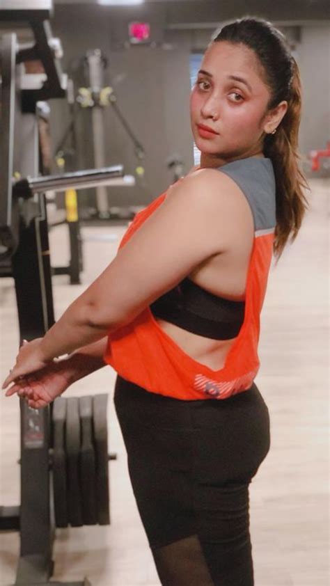Rani Chatterjee Bhojpuri Actress Rani Chatterjee Looks Hot Is Gym Outfits See Photos