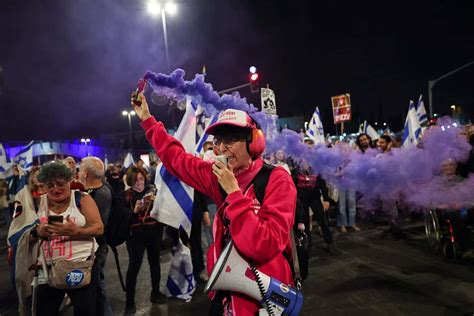 Anti-government protesters in Jerusalem demand early elections - JNS.org