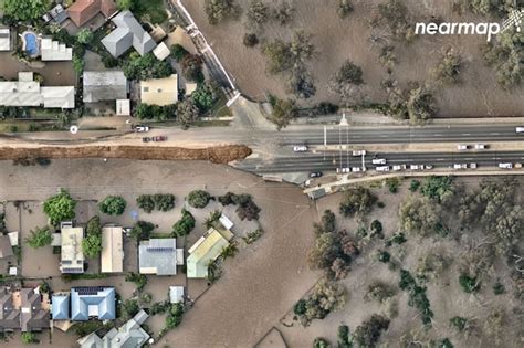 Aerial shots reveal full scale of Victoria's flood disaster : r/vic