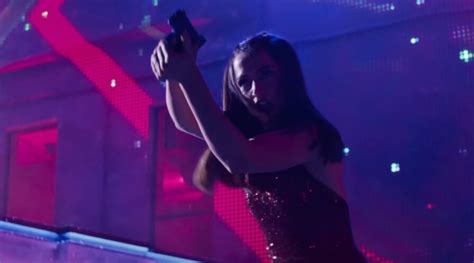 В Сеть выложили первый постер фильма «Балерина» по «Джону Уику» с Аной ...