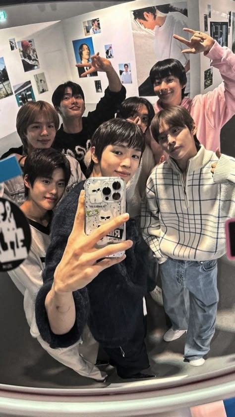 Pin di candy a ᕦʕ ᴥʔᕤ su RII7E Attori coreani Hot Ragazzi asiatici