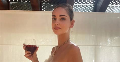 Chiara Ferragni Completely Naked Only Bath Foam Covers Her Body
