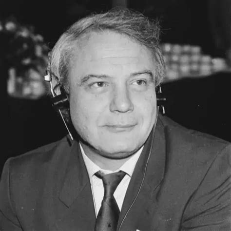 Vladimir Bukovsky – Caravan to Midnight