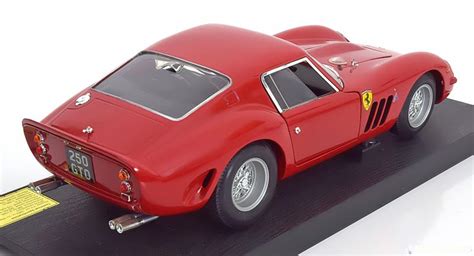 Ferrari 250 GTO Revell 08853