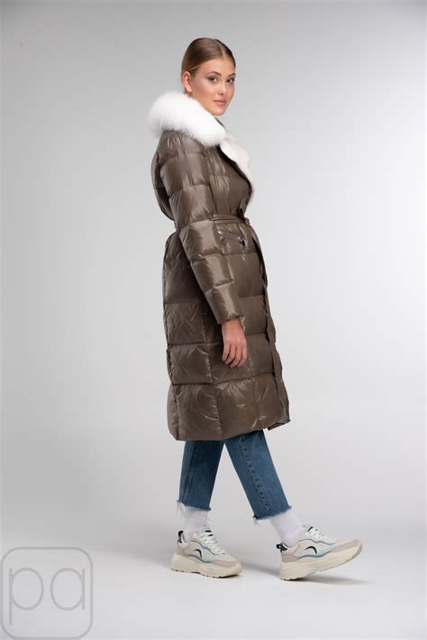 ПУХОВИК BTN BUTTON цвет хаки — Paletot