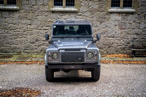 Land Rover Defender Xs Utility Wagon Tdci Fl Ysr