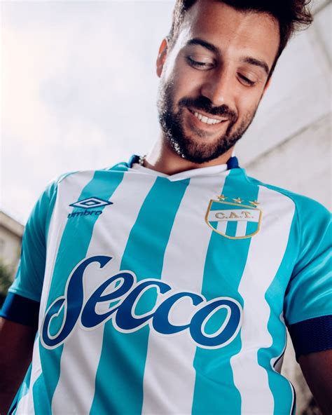 Nova Camisa Titular Do Atl Tico Tucum N Umbro Mdf