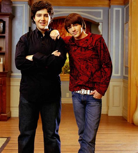 Josh Peck Reveals Kid Cudi was a Big Fan of 'Drake & Josh'