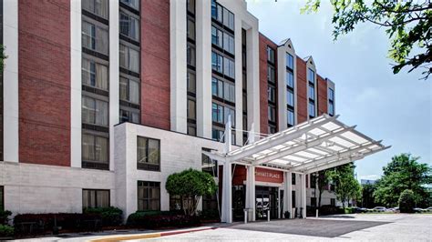 Buckhead Hotel with Outdoor Pool | Hyatt Place Buckhead