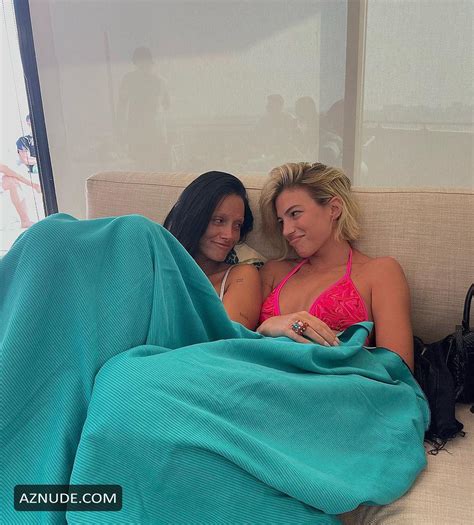 Oriana Sabatini Sexy Bikini Pics Enjoying Her Qatar Vacation With Her Friends Aznude