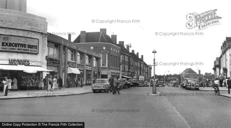 Photo of Edgware, Station Road 1954 - Francis Frith