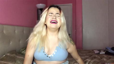 Cute Latina Girls Vomits ThisVid