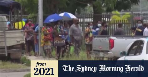 Video: Australian health experts urge Papua New Guinea to accept