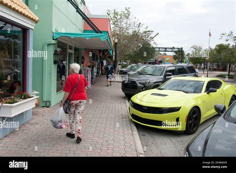 Main shopping street in Dunedin, Florida, USA Stock Photo - Alamy