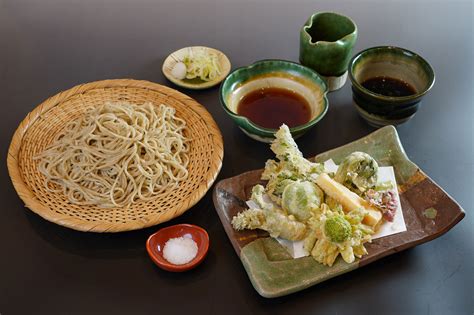 季節の蕎麦 自家製粉そば 幸町 満留賀