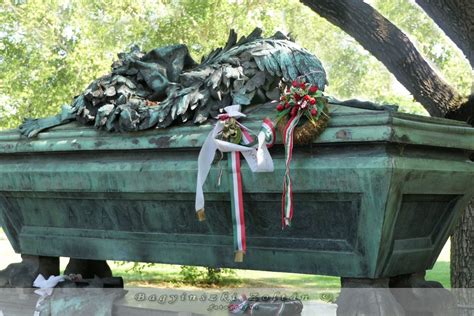 Budapest – Arany síremlék – Fiumei úti temető | Bagyinszki Zoltán ...
