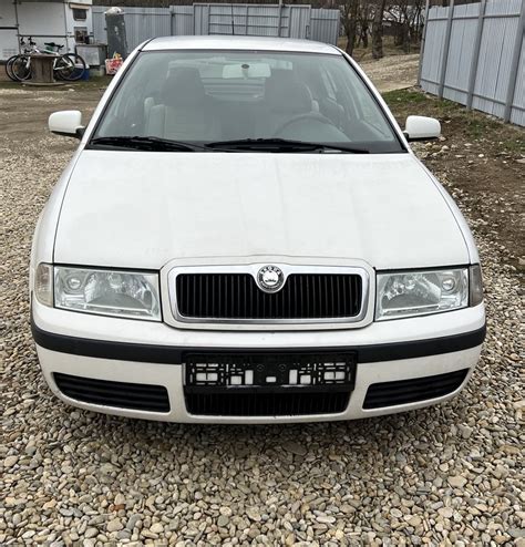 Dezmembrez SKODA OCTAVIA Automata 1 tour citiți anunțul Cricovu Dulce