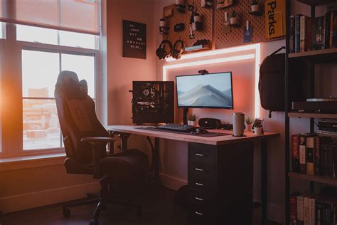 3D Artist Desk Setup