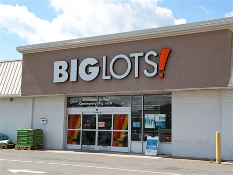Ollie’s Bargain Outlet Stock In Focus After Acquisition Of 40 Big Lots