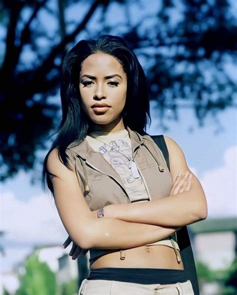 Pin By Tianna On Aaliyah Dana Haughton Aka Babygirl In 2020 Celebrity