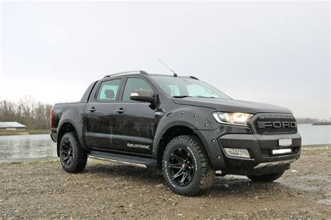 FORD RANGER WILDTRACK BLACK Tous les accessoires et les équipements