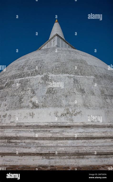 Sri Lanka Anuradhapura Dome Stock Photo Alamy