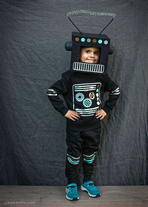 Halloween DIY Robot Costume for Kids - Lia Griffith | Diy costumes kids ...