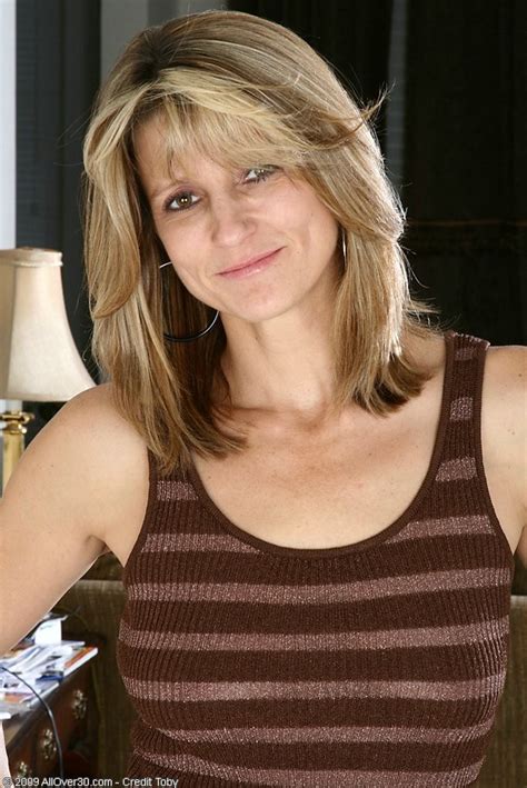 Blonde Mature Woman In High Heels Stripping And Spreading Porn Pictures XXX Photos Sex Images