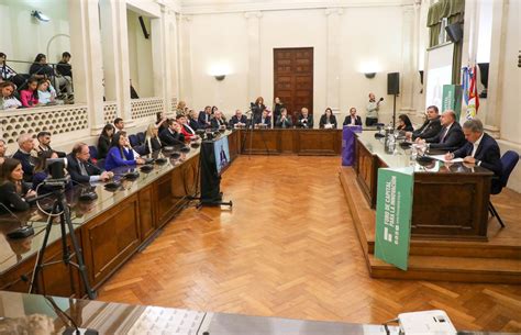 Perotti participó del lanzamiento de la 15 edición del Foro de Capital