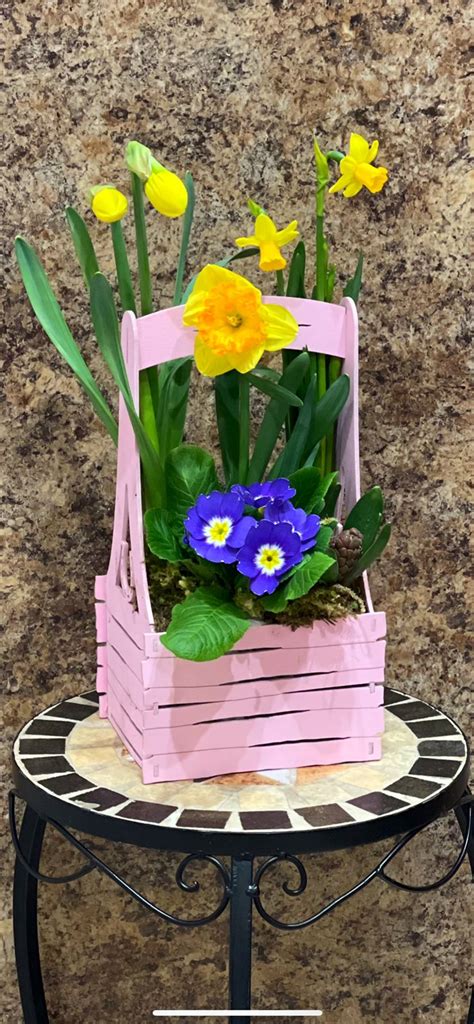 Купить Композиция `Презент2` | Композиции из первоцветов | Композиции ...