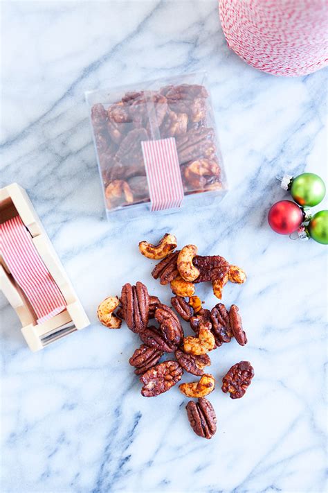 Recipe // Sweet and Spicy Nut Mix | Armelle Blog