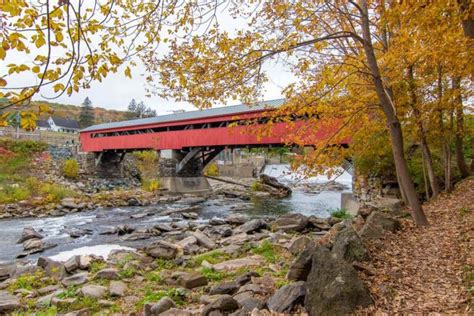 The 14 Best Things to Do in Vermont in the Fall - Gringa Journeys