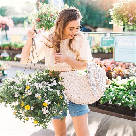 What to Wear to Farmer’s Market? 40+ Outfit Ideas