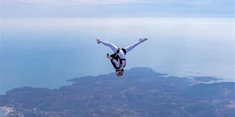 Indoor skydiving vs Skydiving - Differences explained!